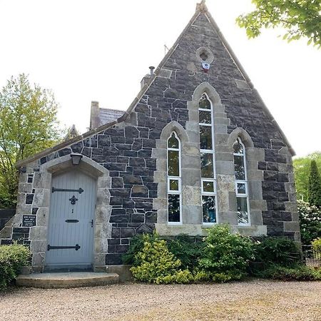 Old Schoolhouse, Galgorm Villa ภายนอก รูปภาพ